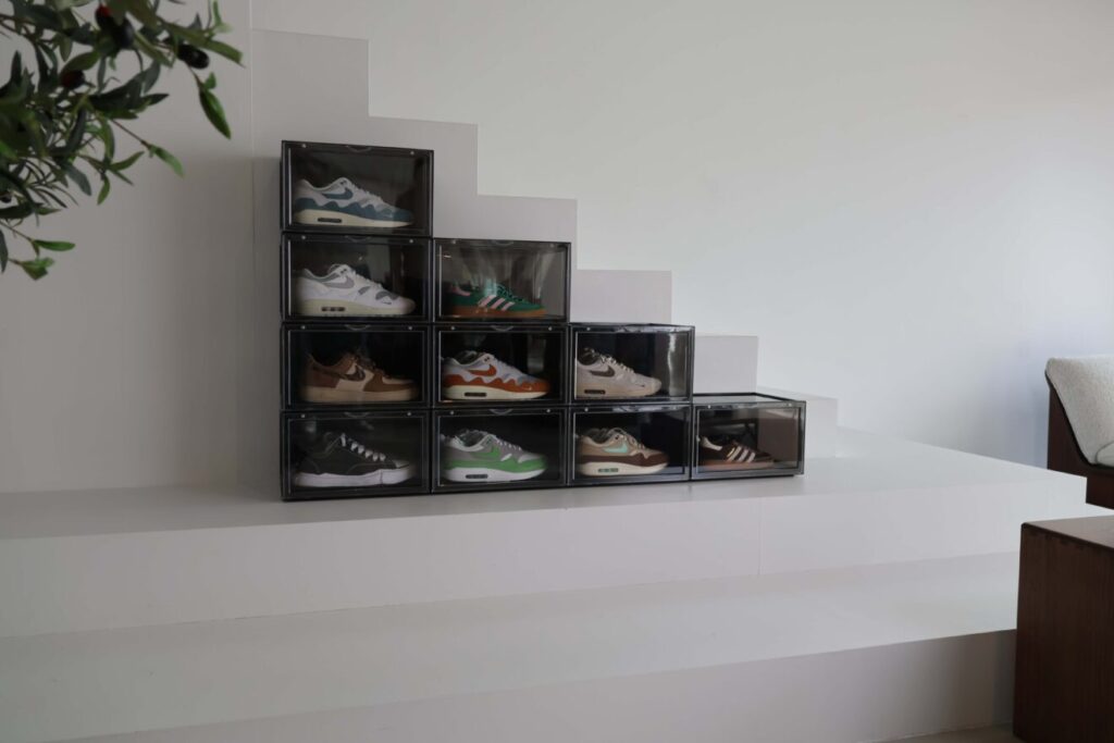 Sfeerfoto sneakerbox zwart